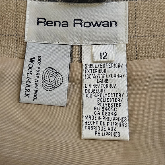 Rena Rowan Beige And Grey Plaid Skirt with Buckle Details - Picture 3 of 5